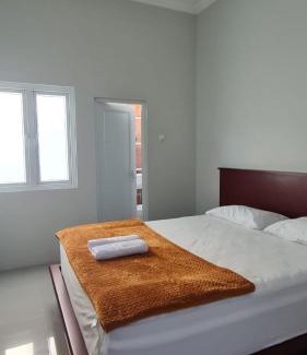 Central Yogyakarta Villa | HOS of COKRO