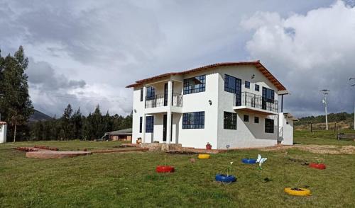 Guatavita Hotel | Hospedaje Casa Blanca