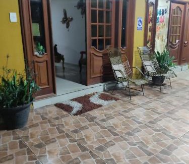 Leticia Hotel | Hospedaje casa Lucía
