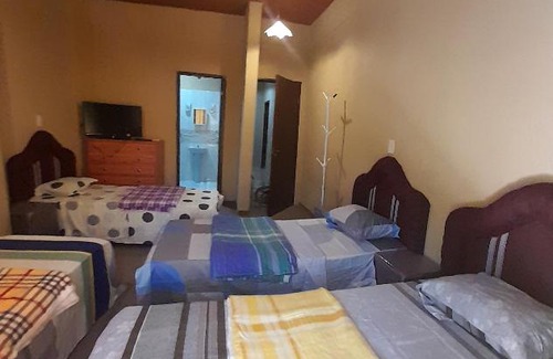 Luque House | Hospedaje San Miguel