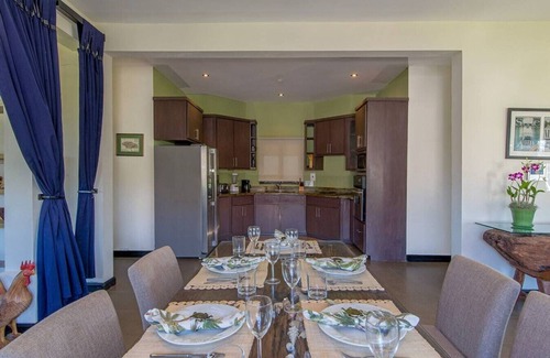 Montego Bay Apartment | Hospitality Expert NSF: Private Pool, Beach, Chef