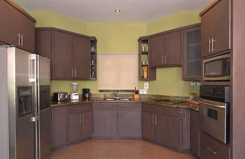 Montego Bay Apartment | Hospitality Expert NSF: Private Pool, Beach, Chef
