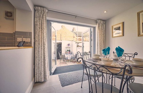 Woodhorn House | Host & Stay | Roselyn