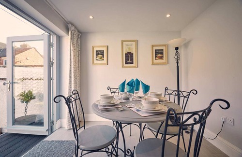 Woodhorn House | Host & Stay | Roselyn