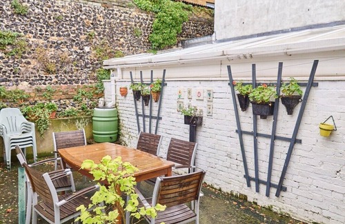 Broadstairs House | Host & Stay | Admiral's Rest