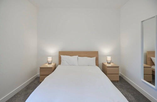 Loftus Apartment | Host & Stay | Apartment 4, Loftus
