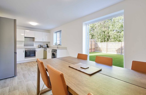 Blaydon on Tyne House | Host Stay Aronora Guest House