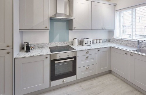 Whitby Apartment | Host & Stay | Endeavour I