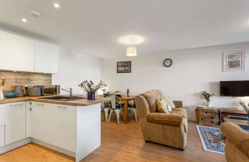 Margate Apartment | Host & Stay | Farrier William