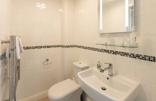 West Cliff Apartment | Host Stay Glaisdale at the Sandbeck
