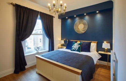 West Cliff Apartment | Host & Stay - Little Acorn Apartment