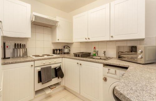 Worcester Apartment | Host & Stay - New Street Suite