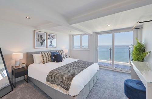 West Cliff Apartment | Host & Stay - Penthouse Pier View