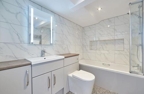 West Cliff Apartment | Host & Stay - Penthouse Pier View
