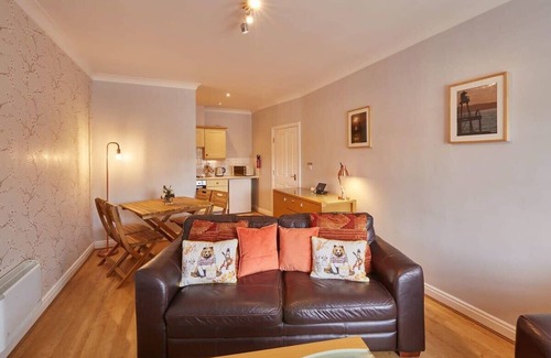 Whitby Apartment | Host & Stay | Seal Watch