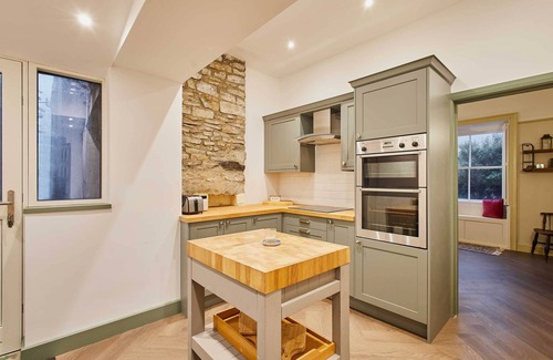 Richmond House | Host & Stay | Temple Terrace