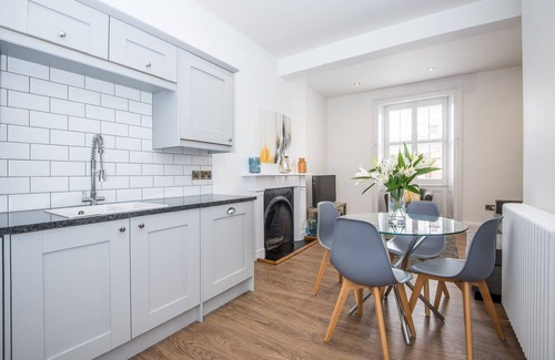 Durham Apartment | Host & Stay | The Langley