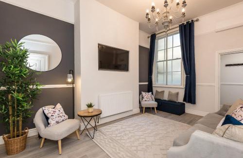 RopeWalks House | Host & Stay - The Seel Street Townhouse