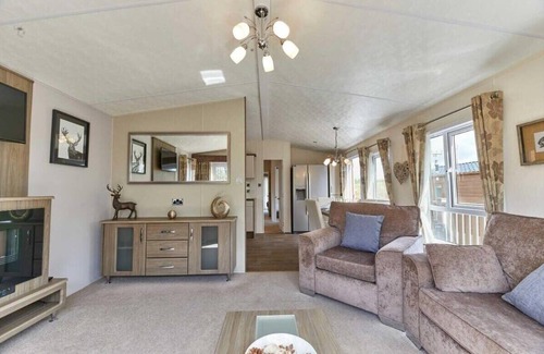 Morpeth Cabin | Host & Stay | Yolo Lodge