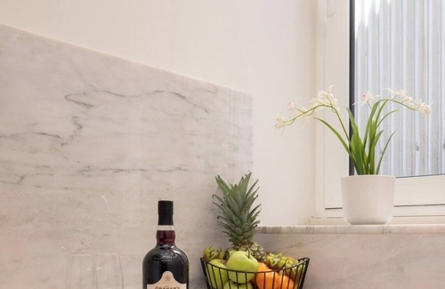Cedofeita Apartment | Host Wise - Modern Comfy Flat