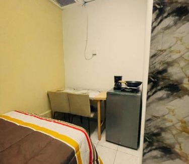 San Salvador House | Hostal 5224