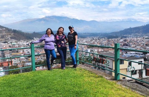 Otavalo Apartment | Hostal Acogedor, Vista Panorámica de la Ciudad, Ideal Para Disfrutar en Familia