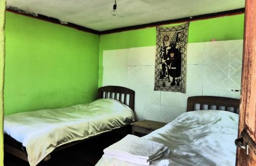 Yumani Hotel | Hostal Amanecer