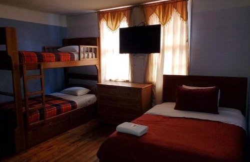 La Mariscal House | Hostal Bolívar Inn