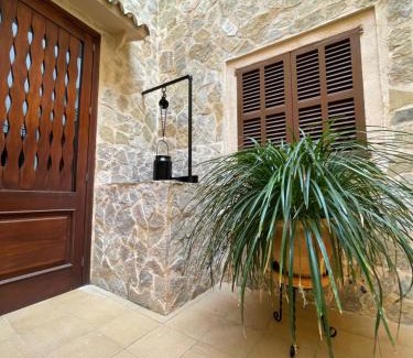 Es Pelats House | Hostal CAN GALLU