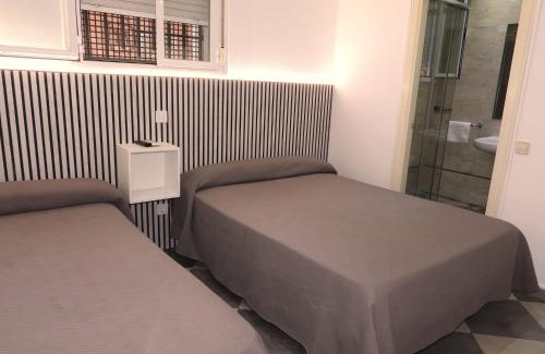 San Fernando de Henares Hotel | HOSTAL HENARES