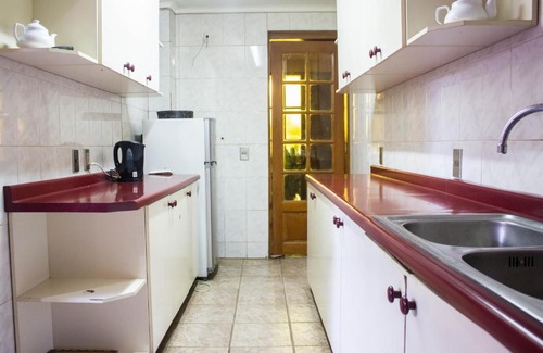 Los Angeles House | Hostal Helios