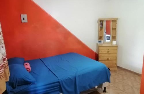 La Libertad House | Hostal Niña Oly