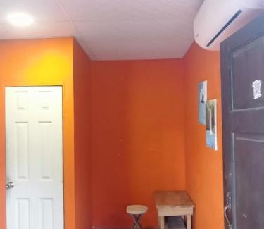 La Libertad House | Hostal Niña Oly