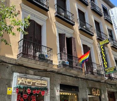 Centro House | Hostal Palacios Fuencarral