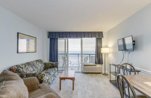 Myrtle Beach Apartment | Hosteeva Oceanfront Boardwalk Beach Resort with Balcony