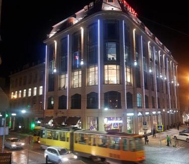 Prospekt Svobody Hostel | Hostel "Гном & Gnome"