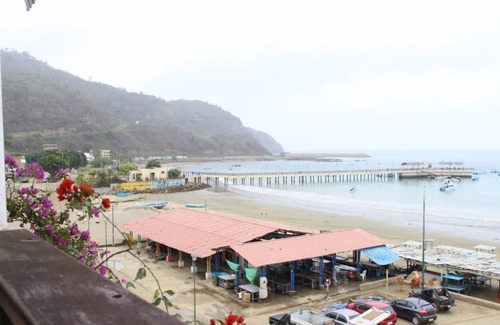 Puerto Lopez Hostel | Hostel ∙ 8 guests