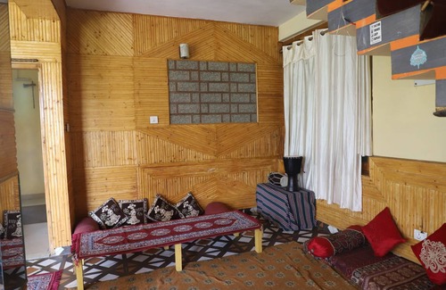 Jagatsukh Hostel | Hostel ∙ 8 guests