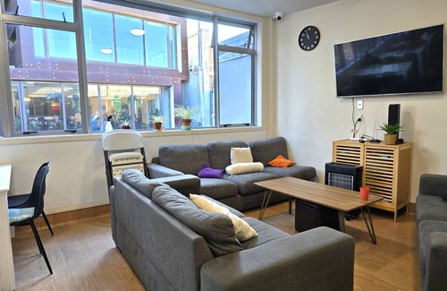 Newton Hostel | Hostel ∙ 8 guests
