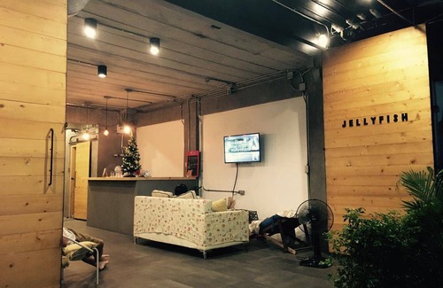 Jomtien Hostel | Hostel ∙ 8 guests