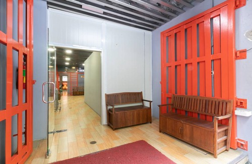 Pom Prap Hostel | Hostel ∙ 8 guests