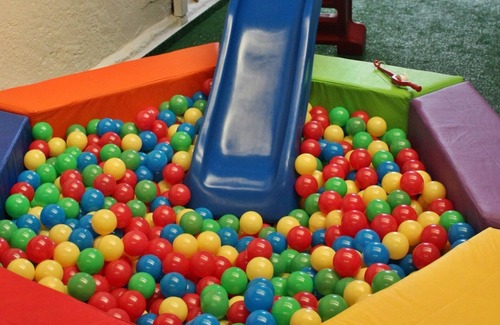 Zona Norte House | Hostel Coloridos is a suitable environment families with children, playful environment