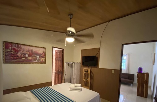 El Valle de Anton Cabin | Hostel Lopez El Valle