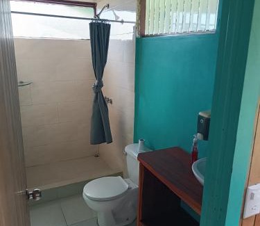 Santa Elena House | Hostel Monteverde Backpackers