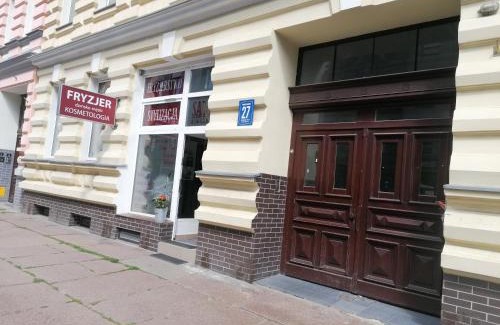 West Pomeranian Voivodeship Apartment | Hostel Tulip - Pokój 7 ze wspólną łazienką i kuchnią