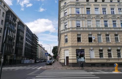 West Pomeranian Voivodeship Apartment | Hostel Tulip - Pokój 7 ze wspólną łazienką i kuchnią