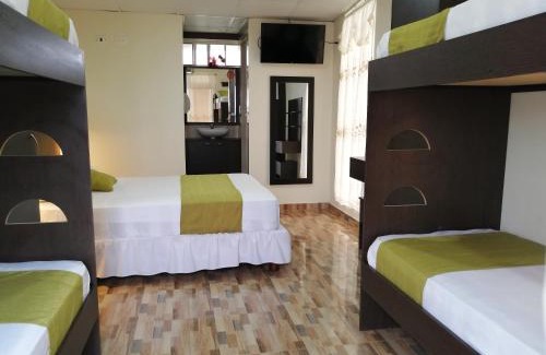 Tonsupa Hotel | Hosteria B y B