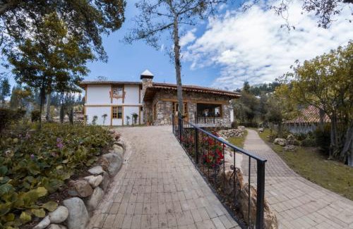 Cuenca House | Hosteria Caballo Campana