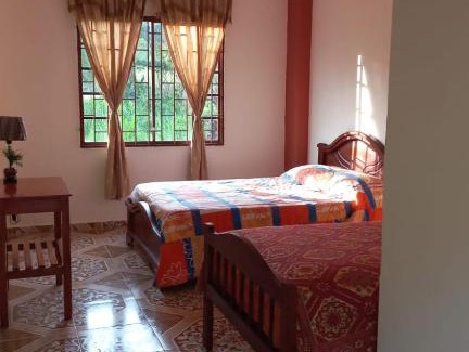 Ecuadorian Amazon House | Hostería Los Arbolitos