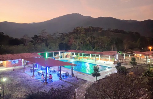 Ecuadorian Amazon House | Hostería Los Arbolitos